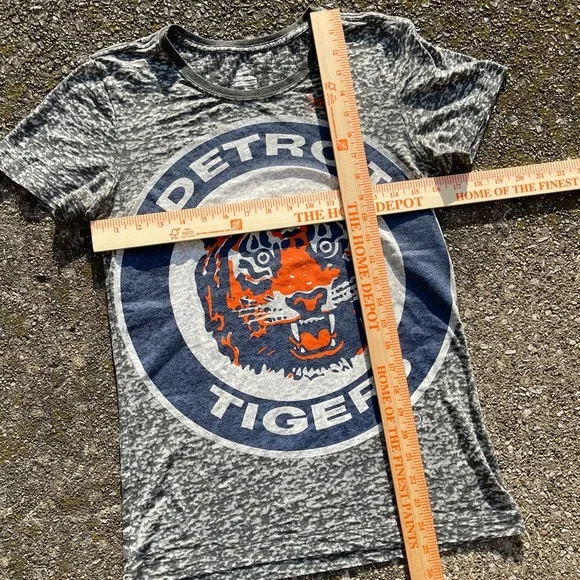 Nike MLB Detroit Tigers Retro Women’s T Shirt Gray - Picture 6 of 6